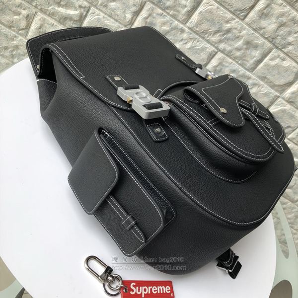 Dior包 9015 迪奧雙肩包 2019春夏新款黑色粒面觸感小牛皮和白色縫線肩背包 Dior後背包  Dyd1250